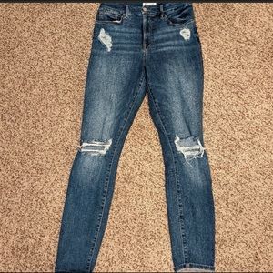 Good American distressed skinny blue jean size 6/28 euc goodwaist